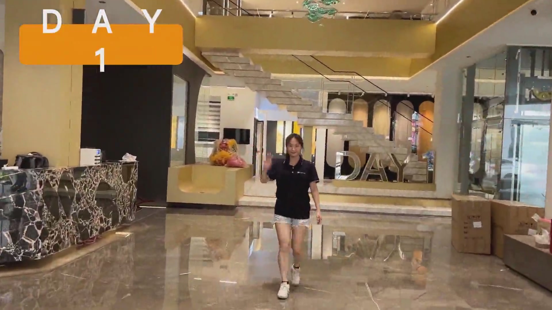 How Big Is A 12000㎡ Showroom With House Products? Let's See!