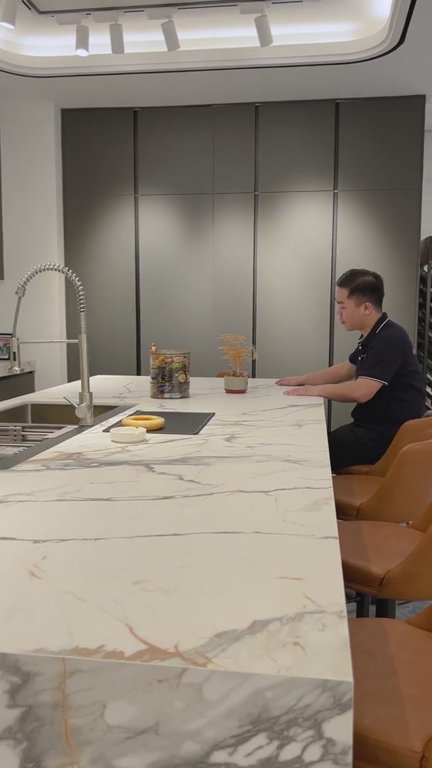 Exploring the Benefits of Customized Kitchen Cabinets