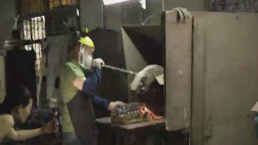 Cutting the casting tree