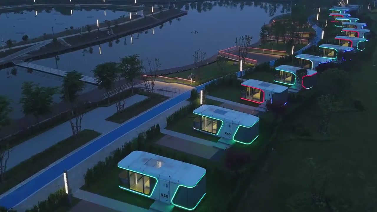 Lighting Up the Night: Modular Cabins That Glow with Style