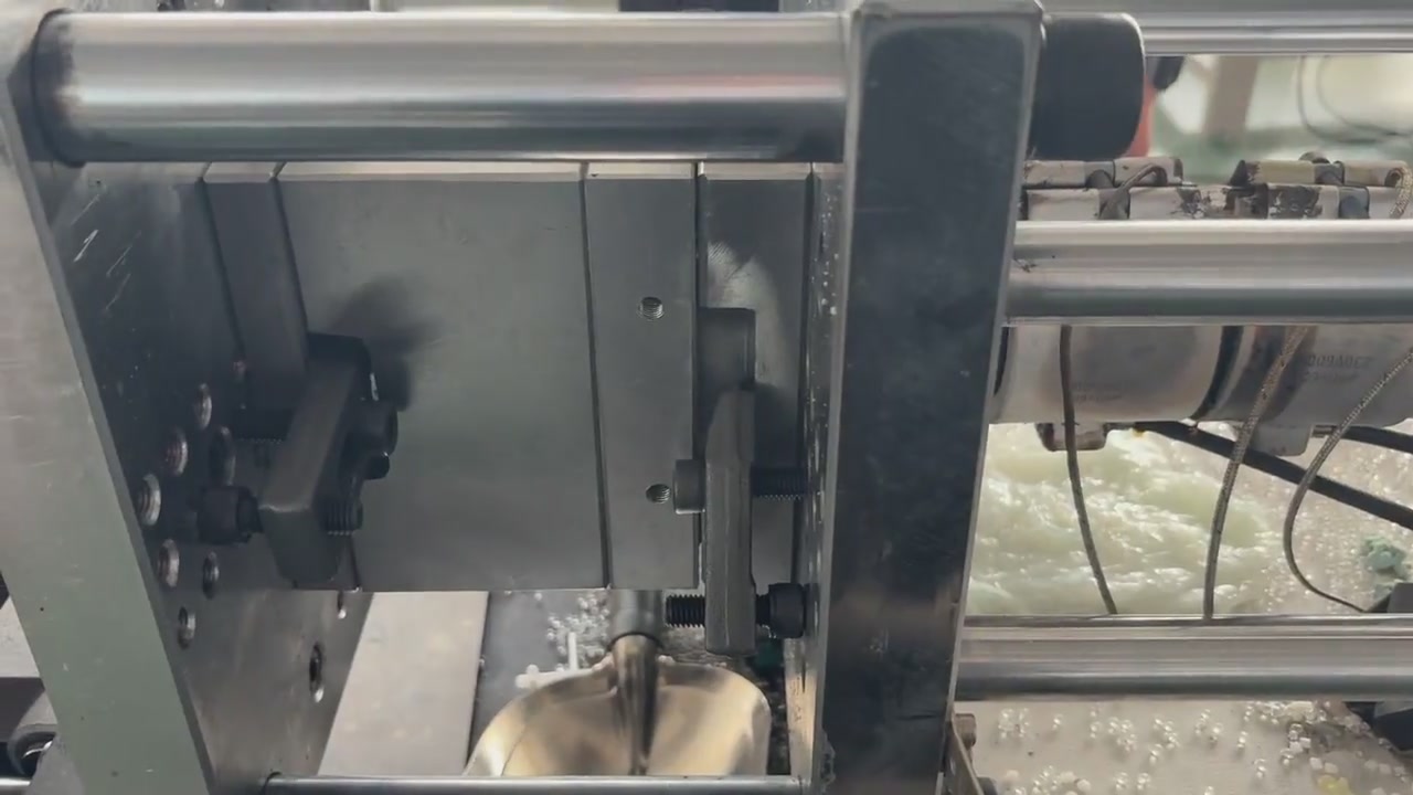 desktop injection molding machine